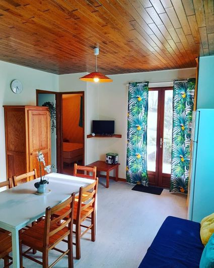 Image No.5-20 Bed House for sale