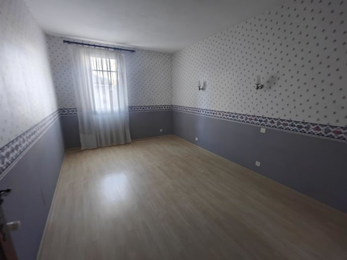 Image No.5-4 Bed House for sale