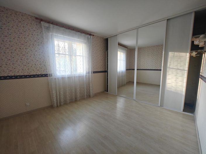 Image No.7-4 Bed House for sale