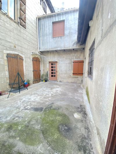 Image No.1-2 Bed House for sale