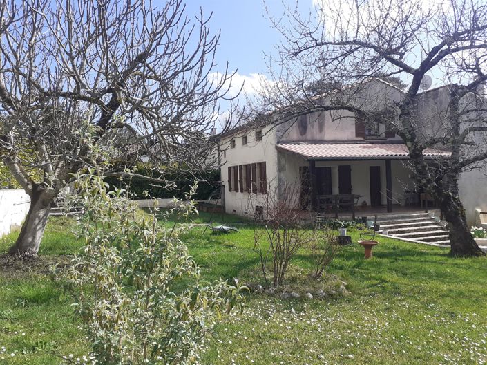 Image No.1-3 Bed House for sale