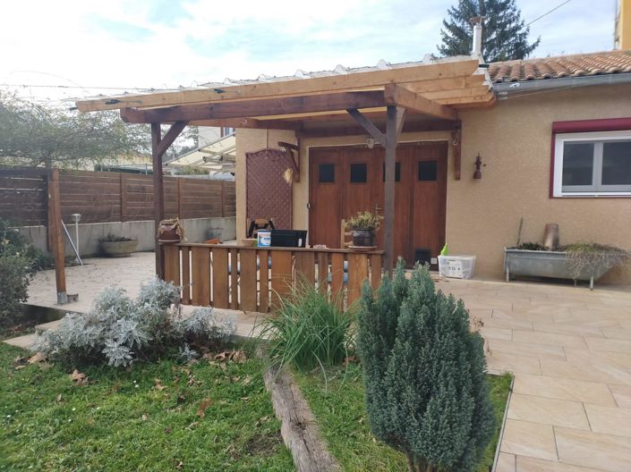 Image No.1-3 Bed House for sale