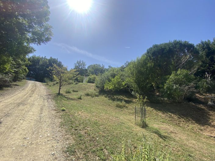 Image No.18-5 Bed House for sale