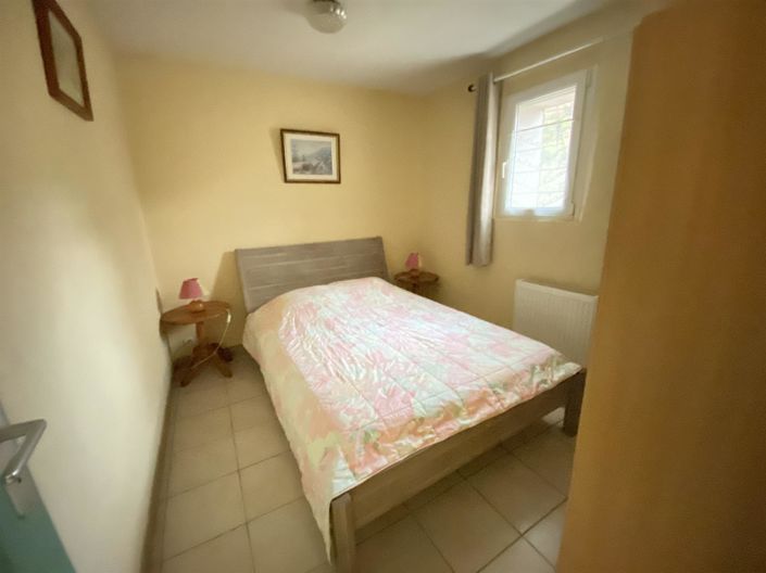 Image No.24-10 Bed House for sale