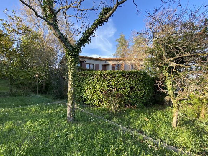 Image No.1-5 Bed House for sale
