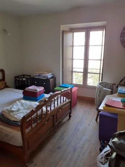 Image No.12-8 Bed House for sale