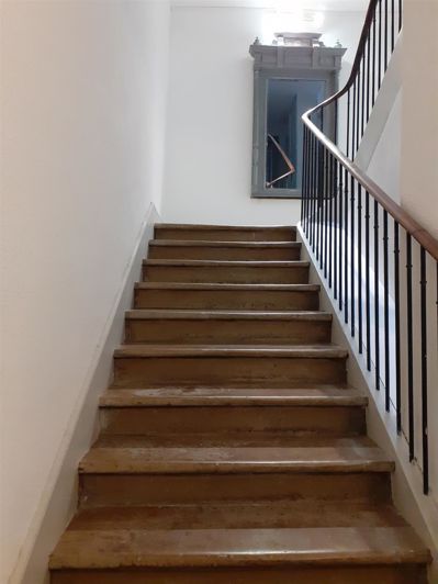 Image No.9-8 Bed House for sale