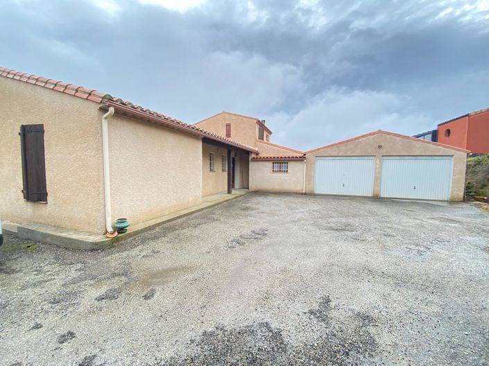 Image No.1-5 Bed House for sale