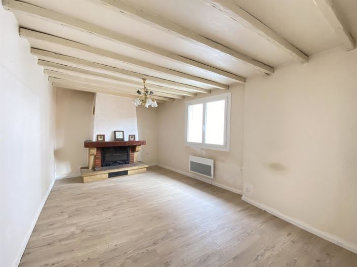 Image No.1-3 Bed House for sale
