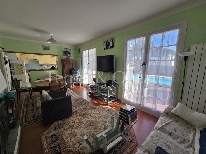 Image No.3-5 Bed House for sale