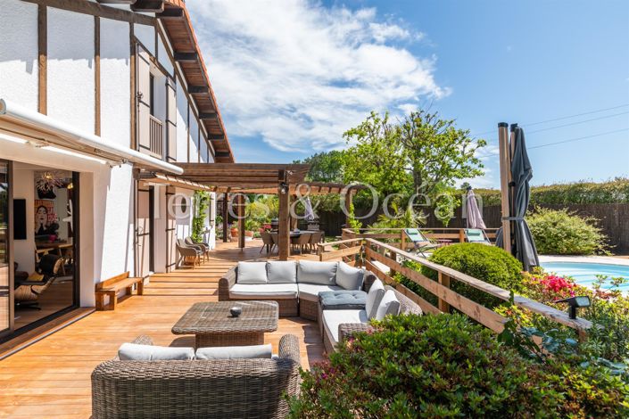 Image No.6-4 Bed House for sale