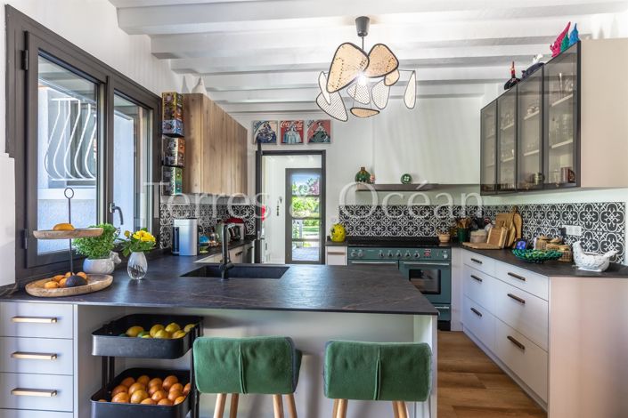 Image No.7-4 Bed House for sale