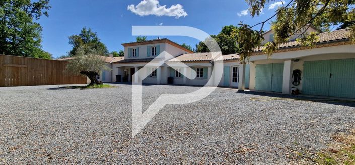 Image No.1-4 Bed Property for sale