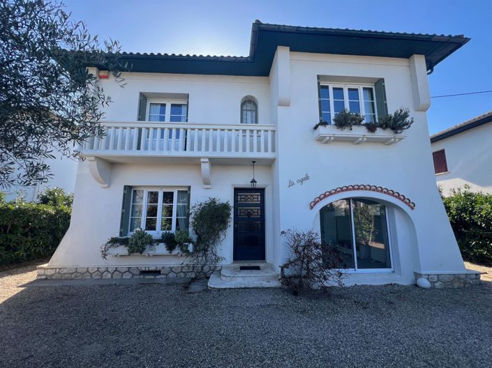 Image No.1-3 Bed House for sale