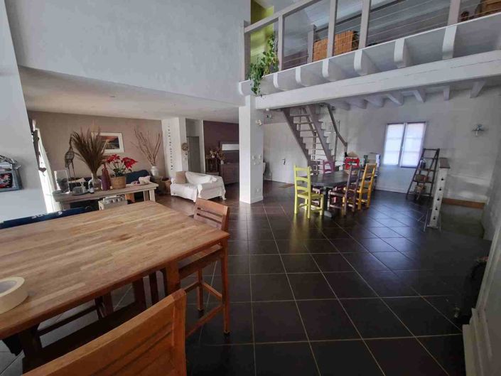 Image No.11-4 Bed House for sale