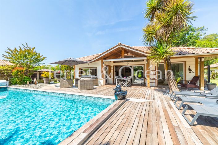 Image No.1-4 Bed House for sale