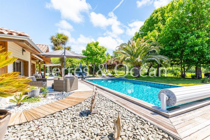 Image No.2-4 Bed House for sale