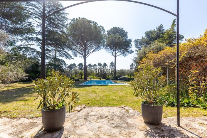 Image No.3-5 Bed House for sale