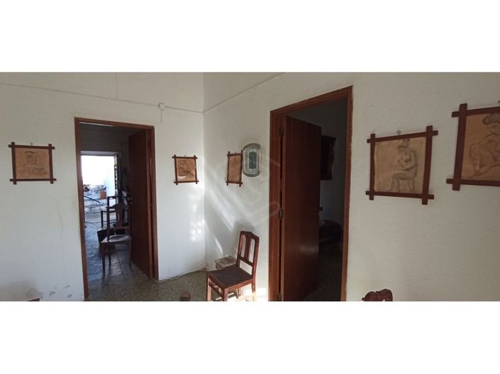 Image No.4-2 Bed House for sale
