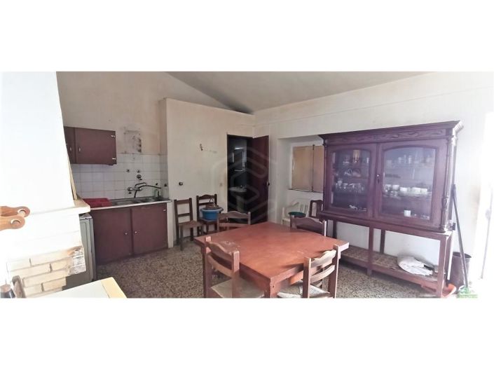 Image No.6-2 Bed House for sale