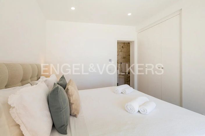 Image No.33-5 Bed House for sale