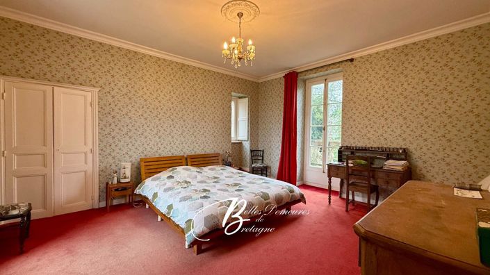 Image No.11-5 Bed House for sale