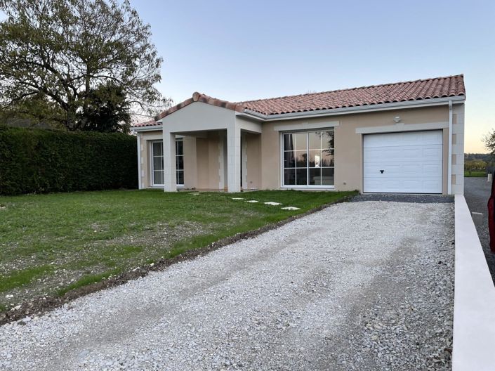 Image No.1-3 Bed House for sale
