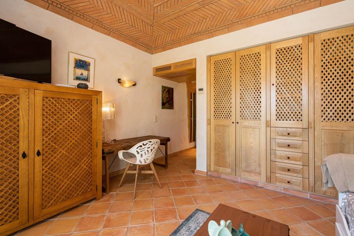 Image No.21-3 Bed House for sale