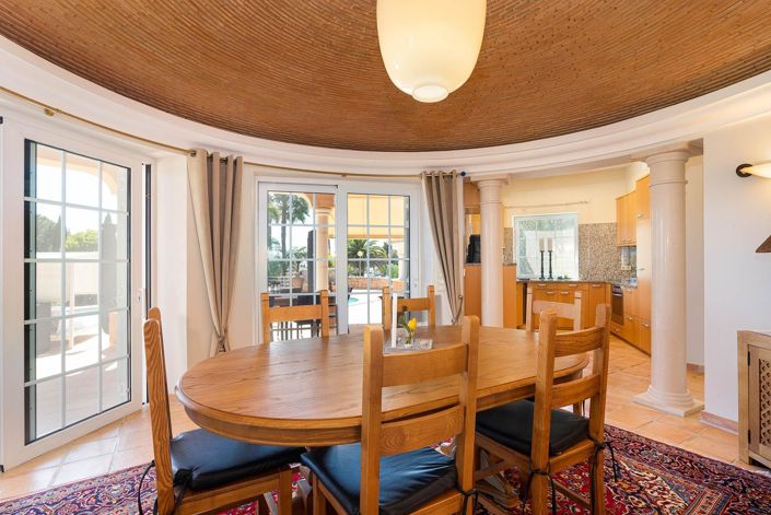 Image No.8-3 Bed House for sale