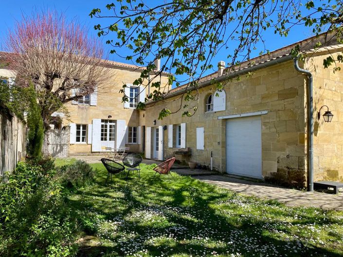 Image No.1-4 Bed House for sale