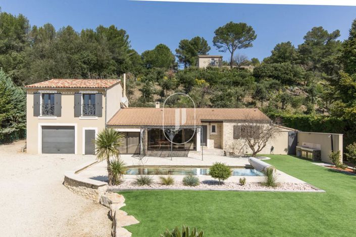 Image No.1-5 Bed House for sale