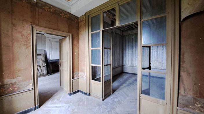 Image No.14-6 Bed House for sale