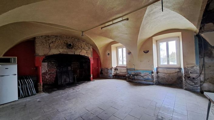 Image No.7-6 Bed House for sale