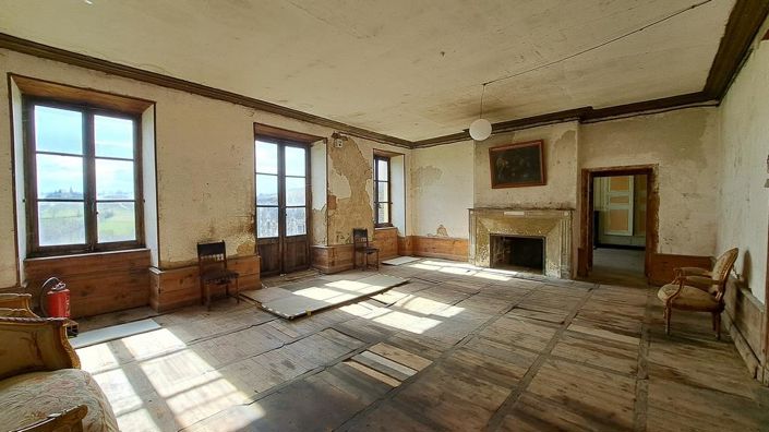 Image No.9-6 Bed House for sale