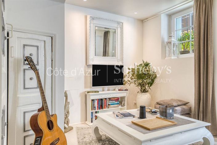 Image No.4-3 Bed Property for sale