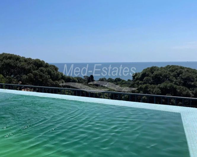 Image No.1-5 Bed House for sale