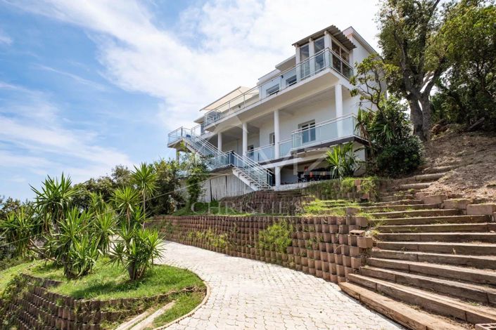 Image No.6-3 Bed House for sale