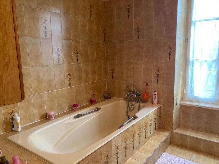 Image No.11-5 Bed House for sale