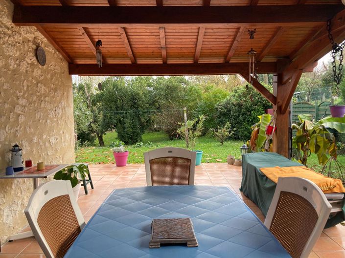 Image No.2-5 Bed House for sale