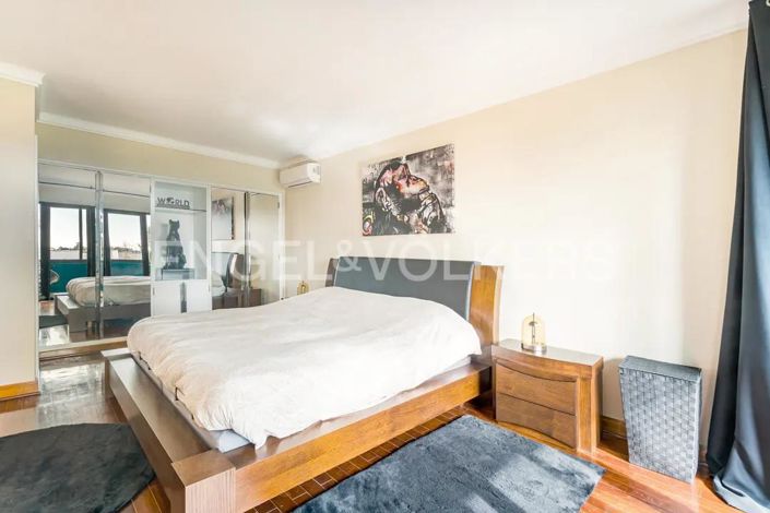 Image No.23-7 Bed House for sale
