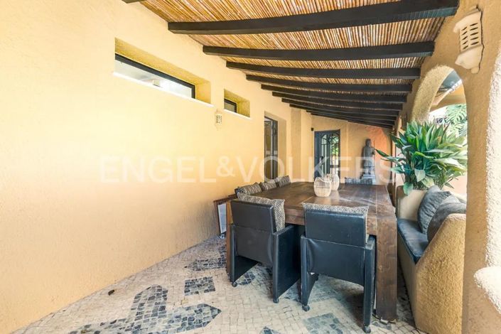 Image No.27-7 Bed House for sale