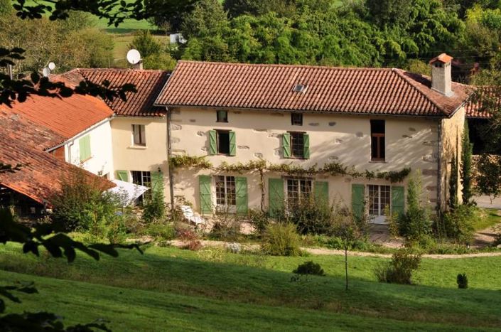 Image No.1-6 Bed House for sale
