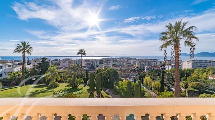 Image No.1-4 Bed Apartment for sale