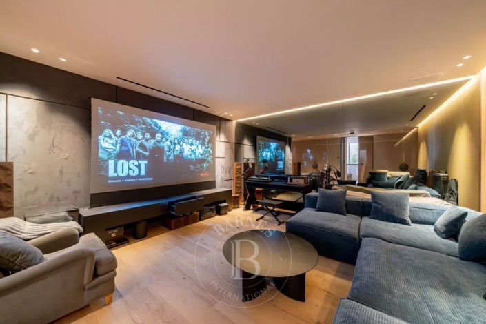 Image No.16-5 Bed House for sale