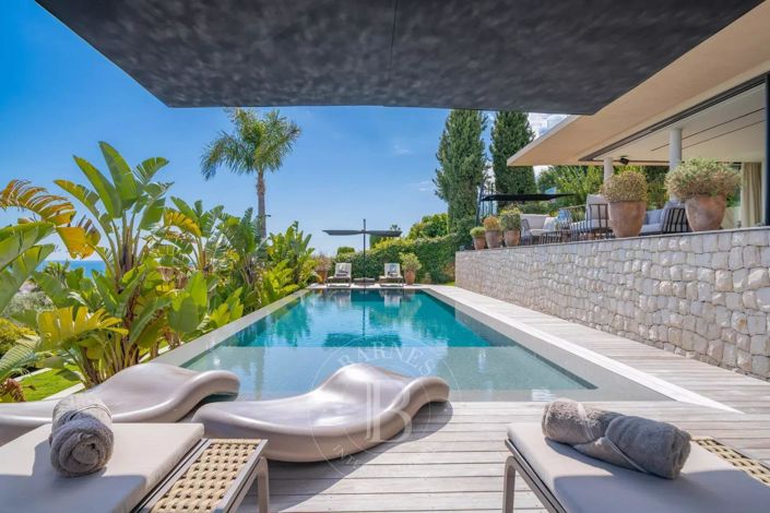 Image No.4-5 Bed House for sale