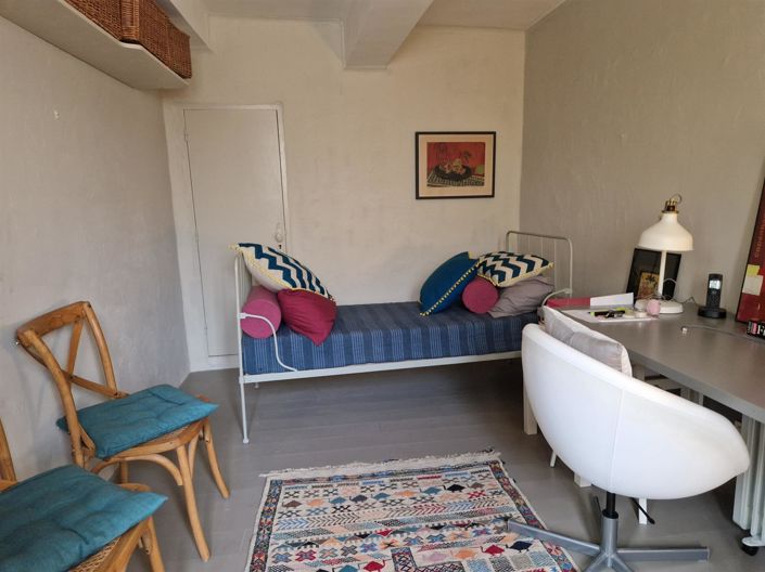 Image No.10-4 Bed House for sale