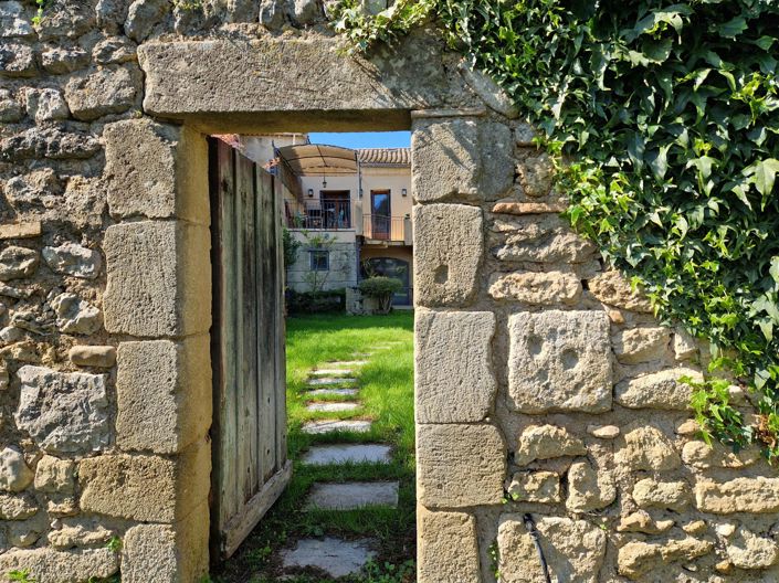 Image No.1-4 Bed House for sale