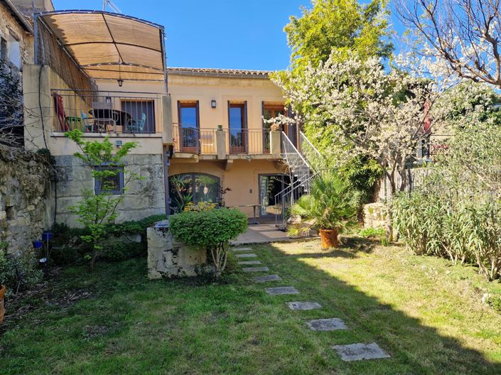 Image No.2-4 Bed House for sale