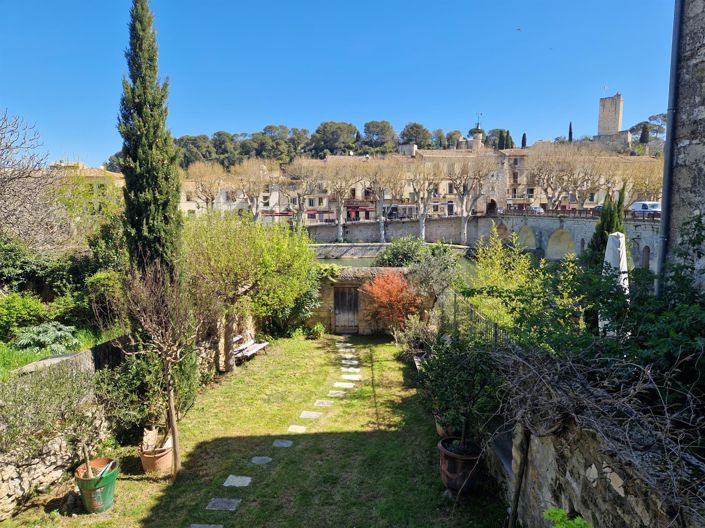 Image No.3-4 Bed House for sale