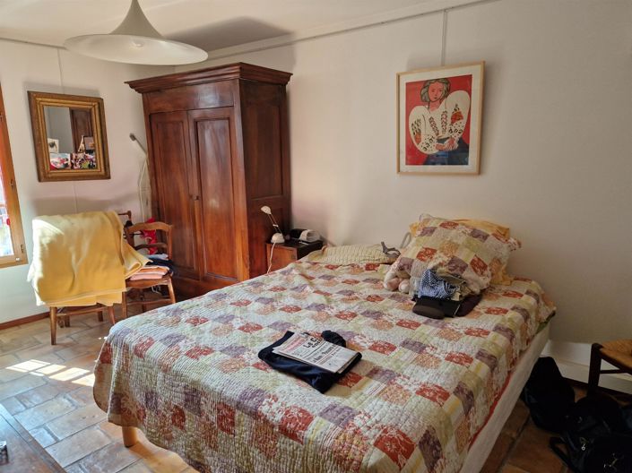 Image No.6-4 Bed House for sale